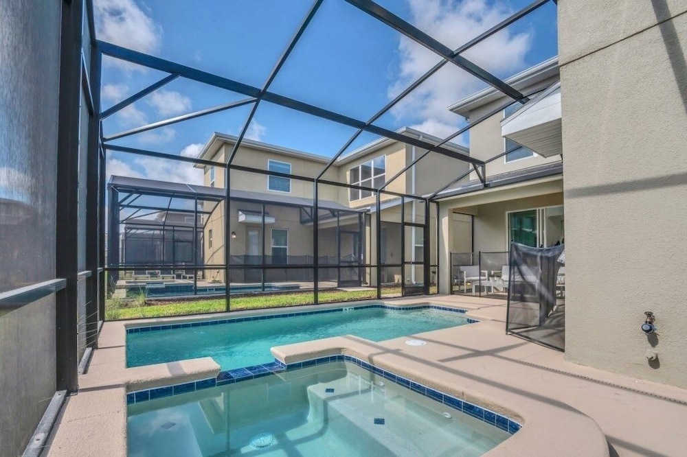 2669pet 5 Bedroom Villa
