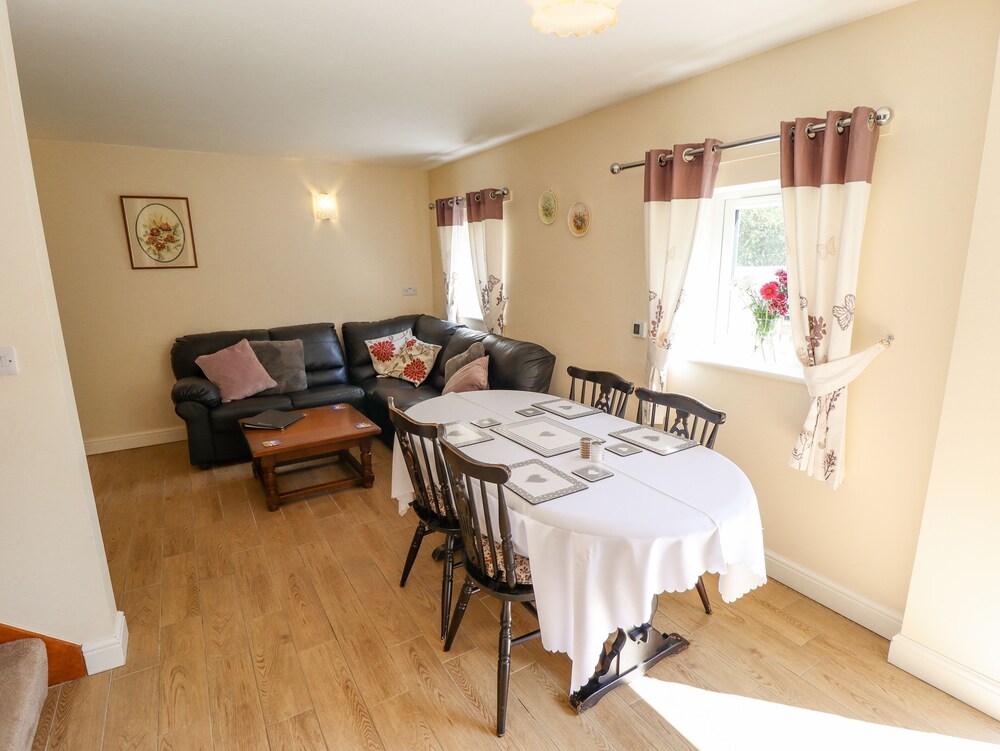 Holly Cottage