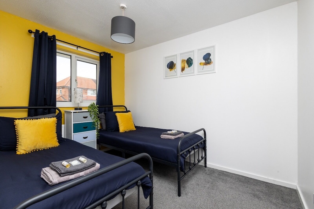 6 Guests - Pet Friendly - 10min Leeds City Centre