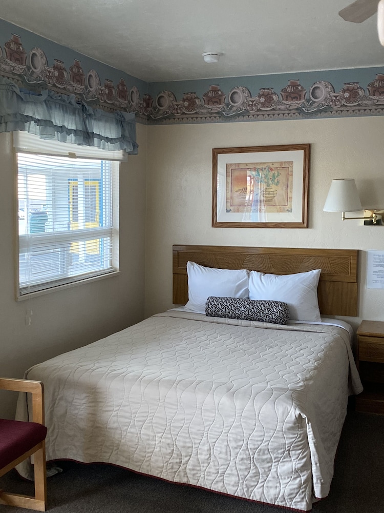 Rainbow Inn & Cottages