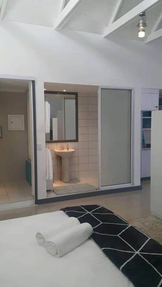 The Cube Executive Apartments