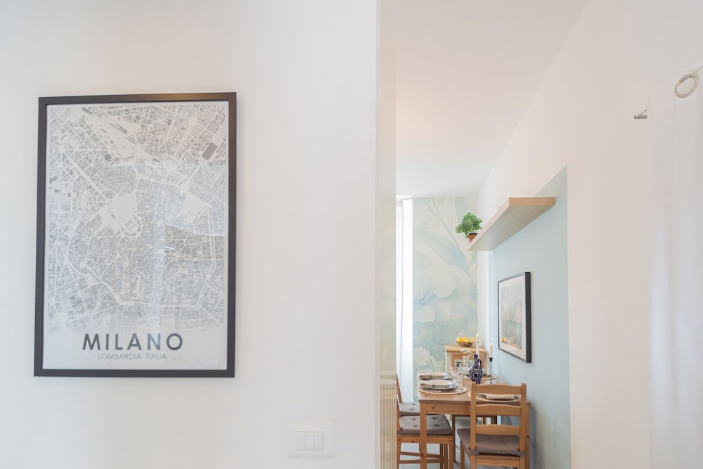 Old Court Hideaway by Rent all Como