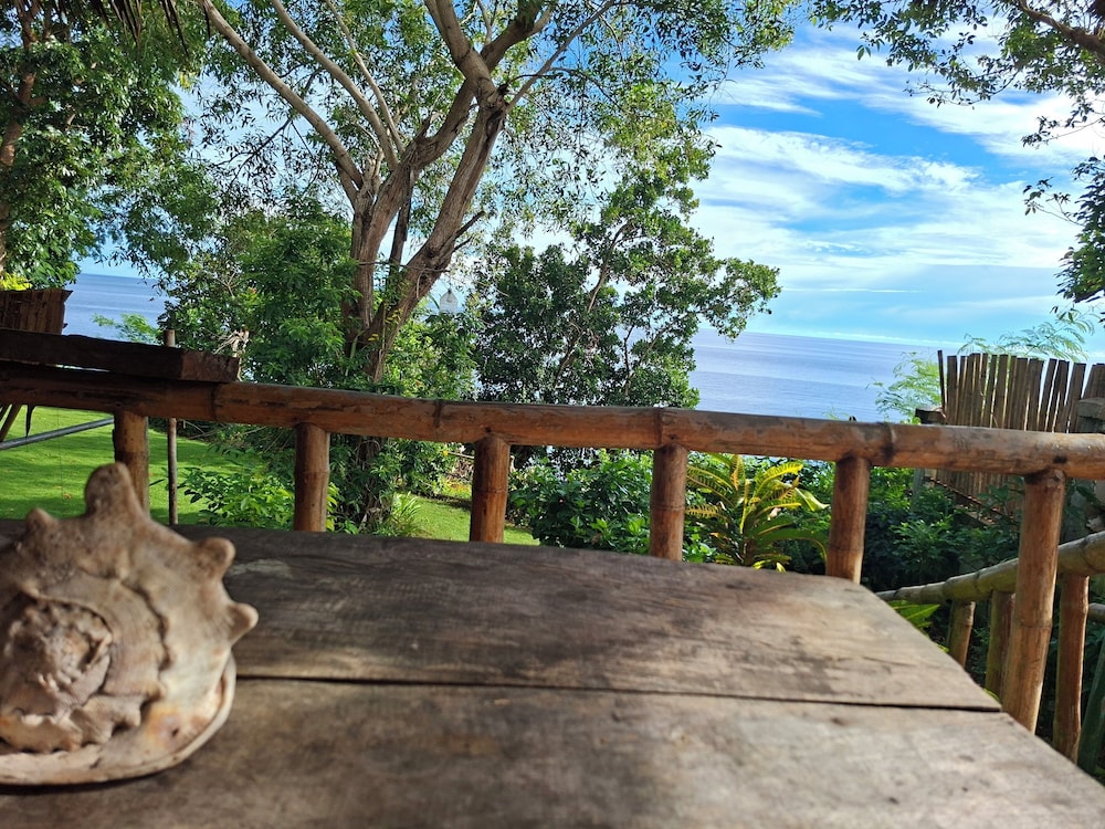 Bohol-Lahoy Dive & Beach Resort
