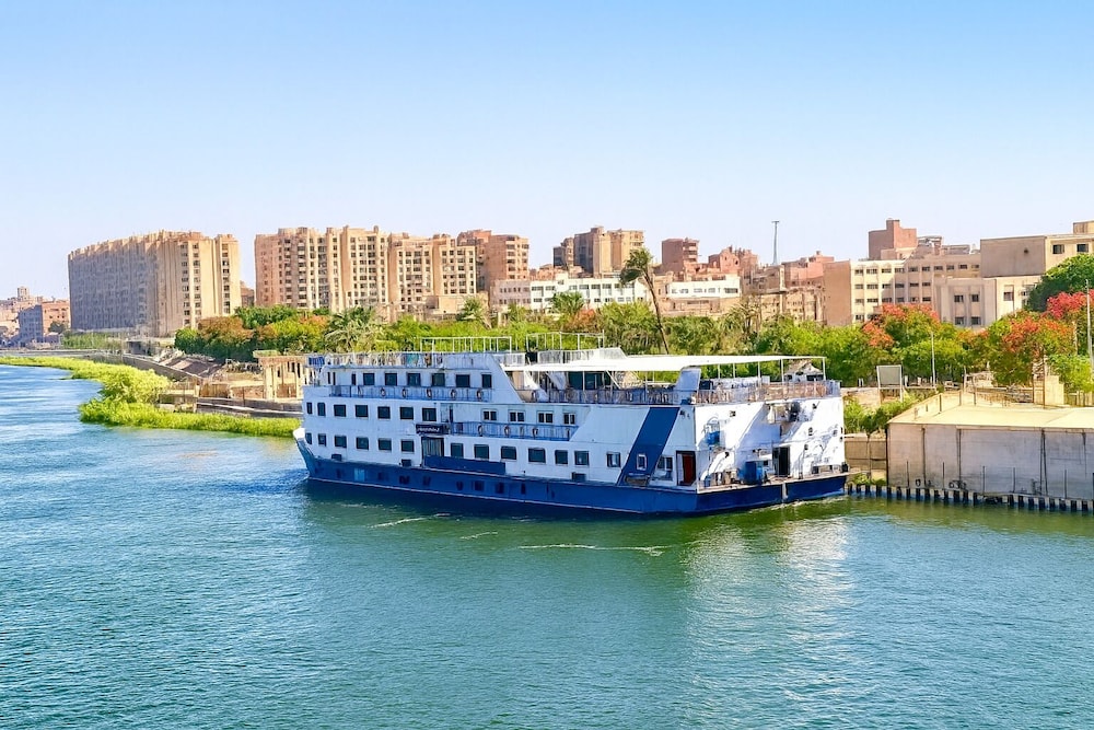 Nile Cruise Harmony every Monday from Aswan 3 nights and every Thursday from Luxor 4 nights