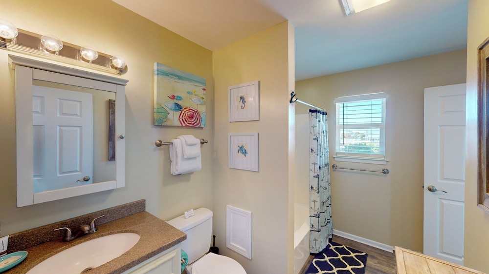 Beach Home With Private Pool & Beach Access- Sleeps 4