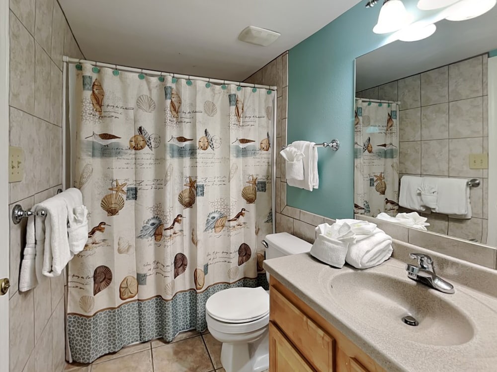 Ocean Breeze West by Southern Vacation Rentals