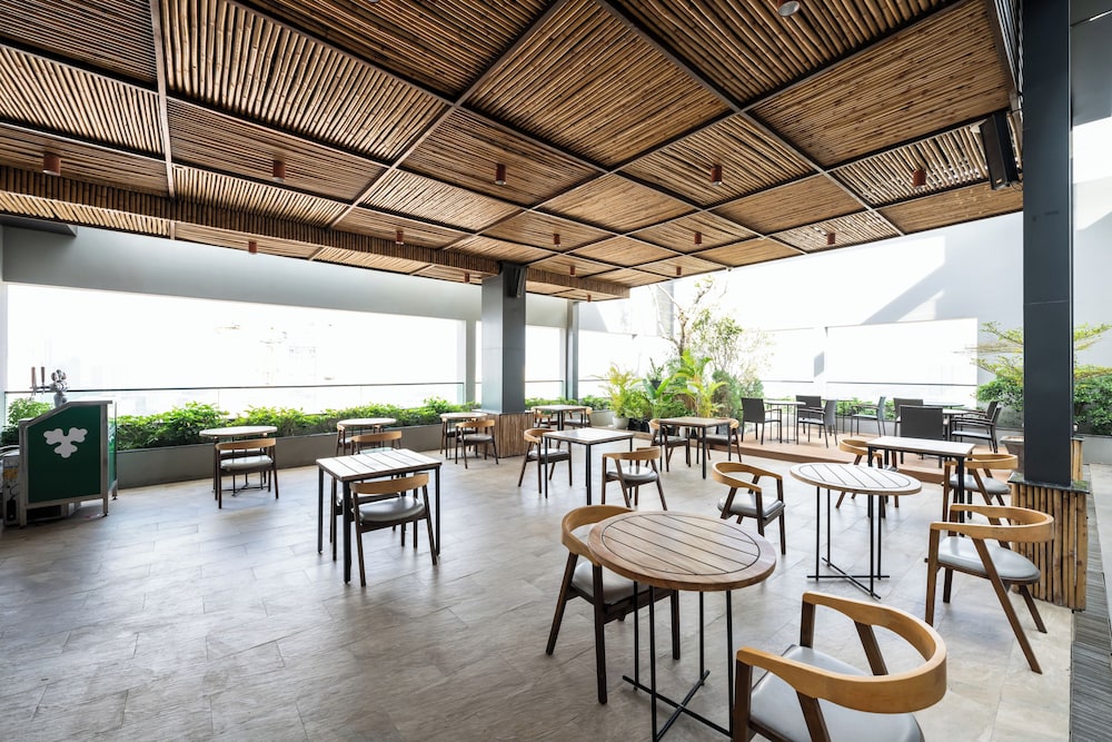 Perfect Studio at The View by Soben Home