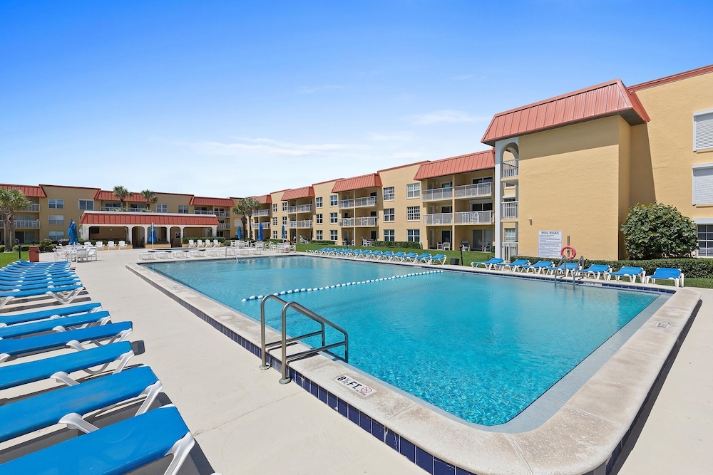 Point East 320