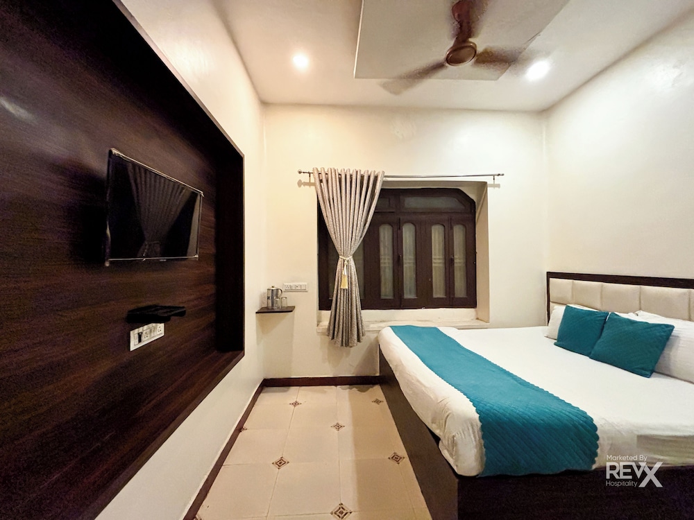 Hotel Diamond Palace