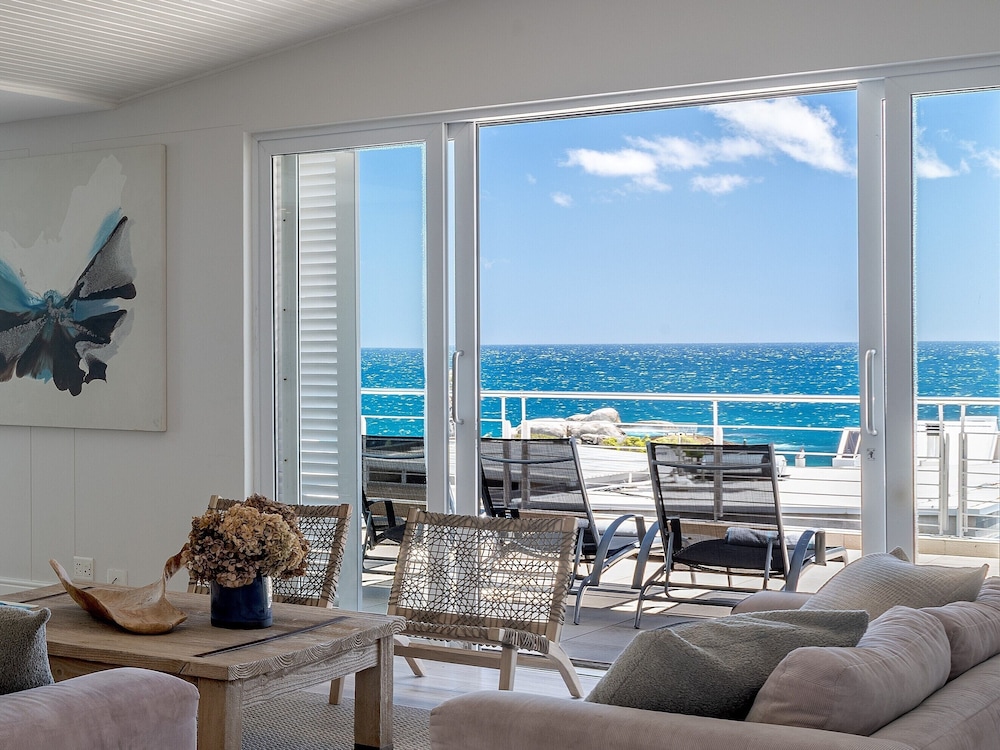 Blue Views Penthouse Beachfront Apartments