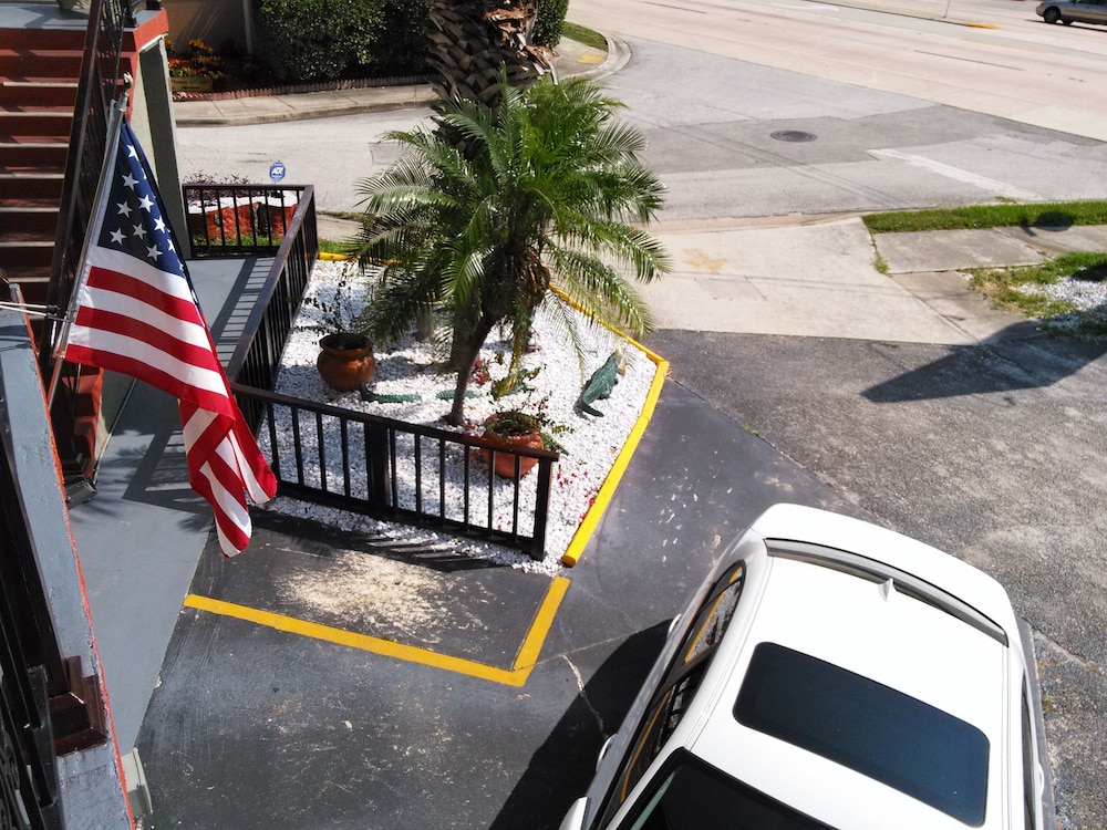 Merida Inn and Suites