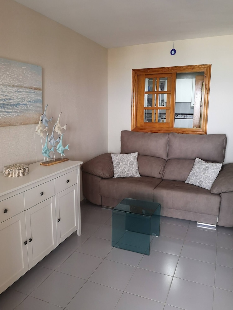 Apartment With Panoramic Frontal Sea Views