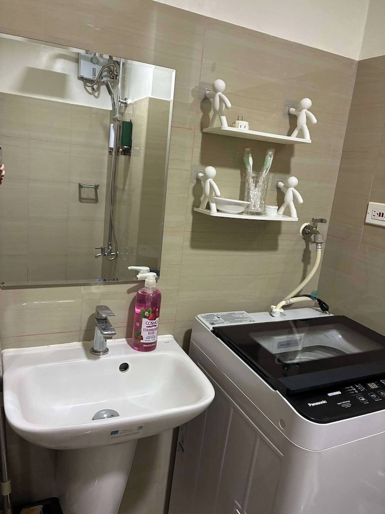 Peaceful Pasay Getaway - Private Studio With Pool