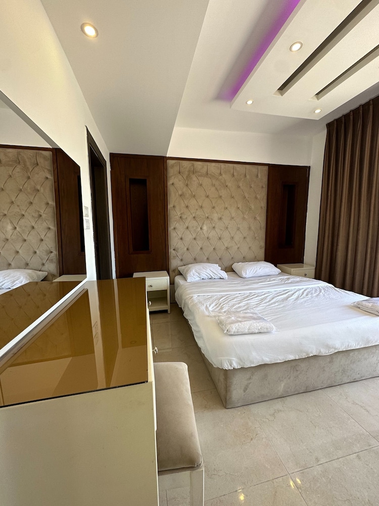 Charming Amman Apartment With Electric Heating & Pool Access
