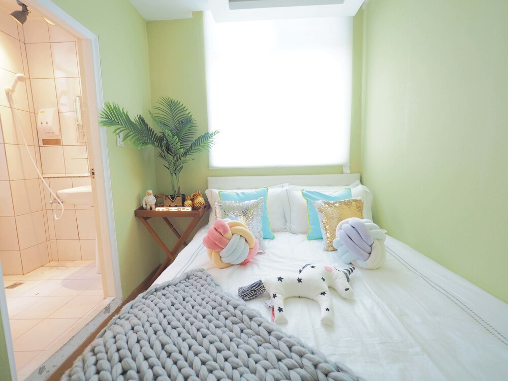 Guesthouse in Taipei near Ximen Metro Station