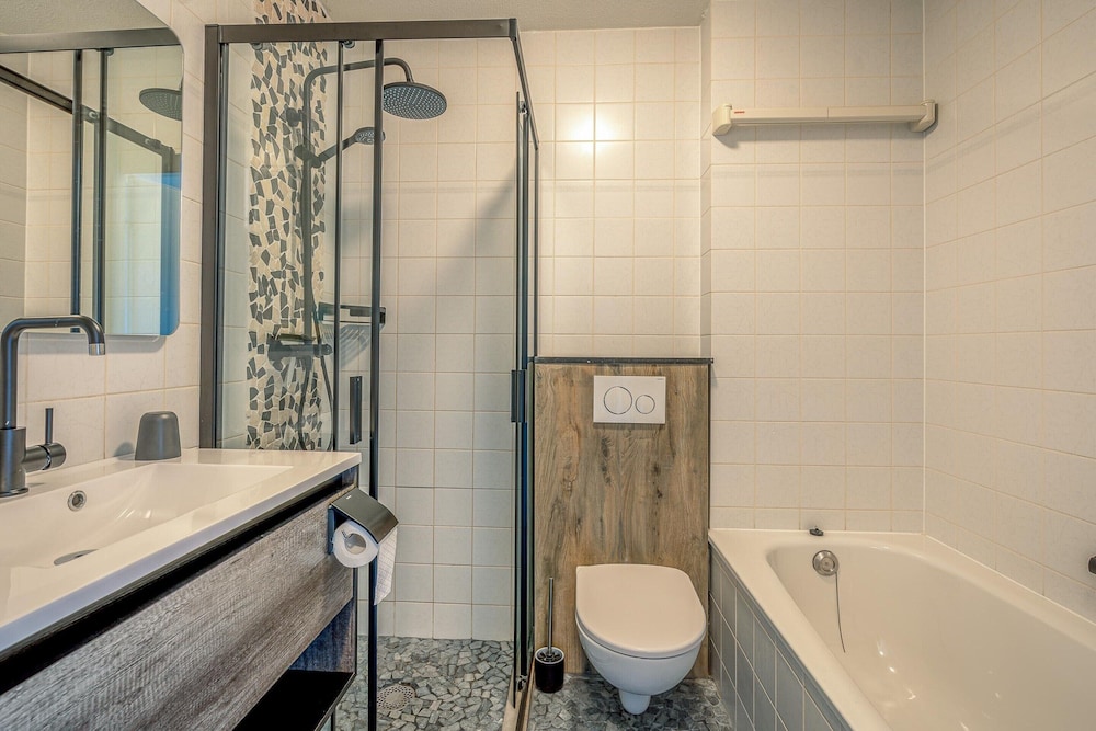Nice Apartment Near the Center of De Koog