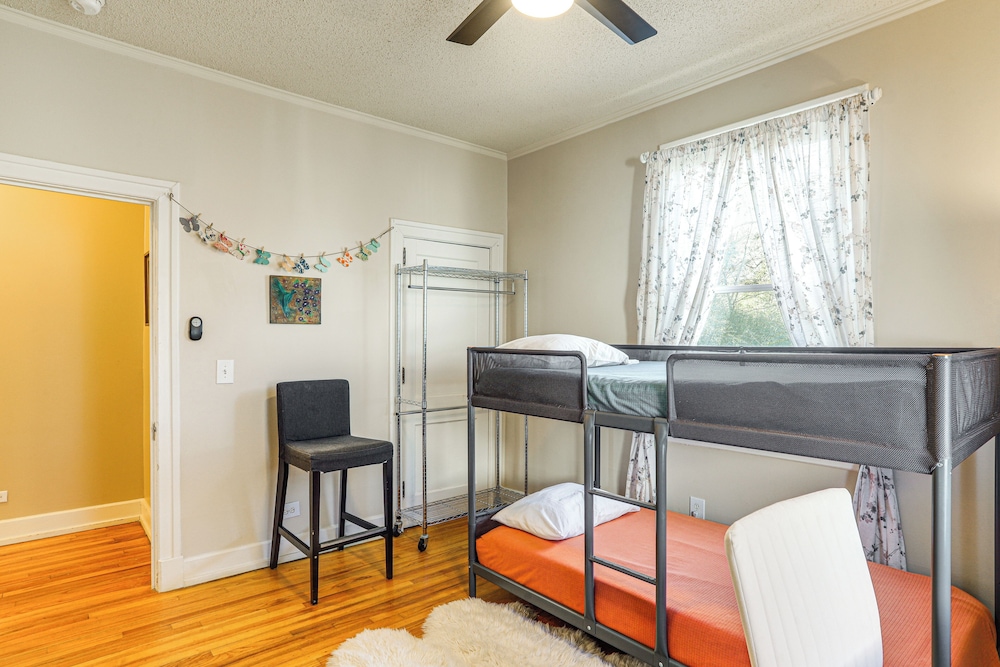 1 Mi to Ole Miss: Family-friendly Home!