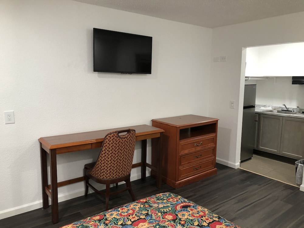 Vallejo Vacations - Solano Inn - Property Image 17