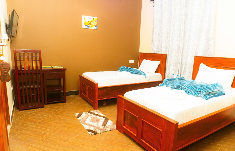Photo 8