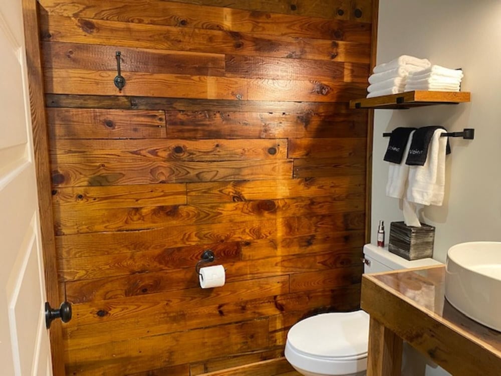 Greeter Falls Lodge Suite 5 - Property Image 18