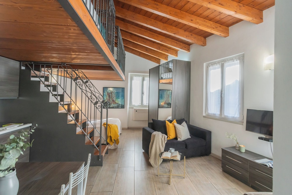 Domus in Como by Rent all Como