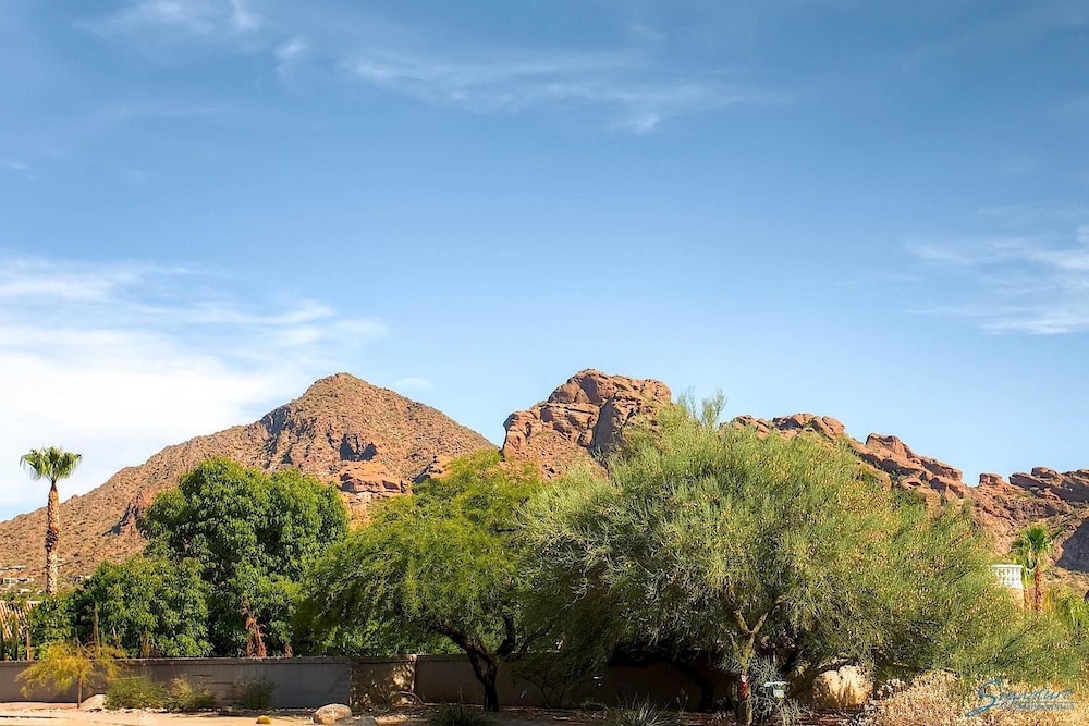 Bella Lincoln Estate Signature Vacation Rentals