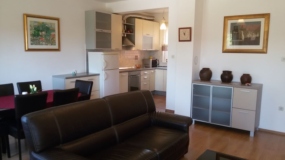 Apartmani AiA