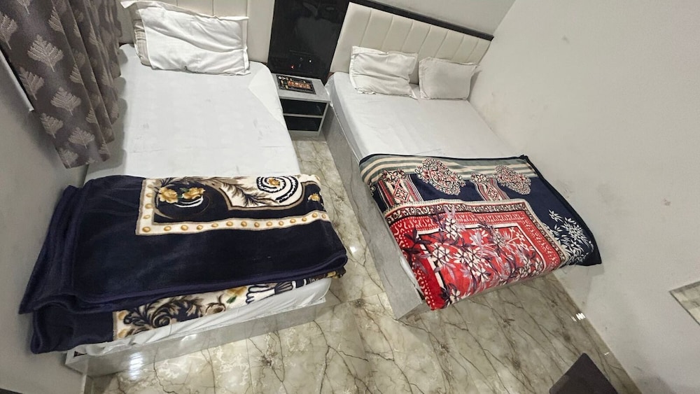 R.K Hotel & Restaurant