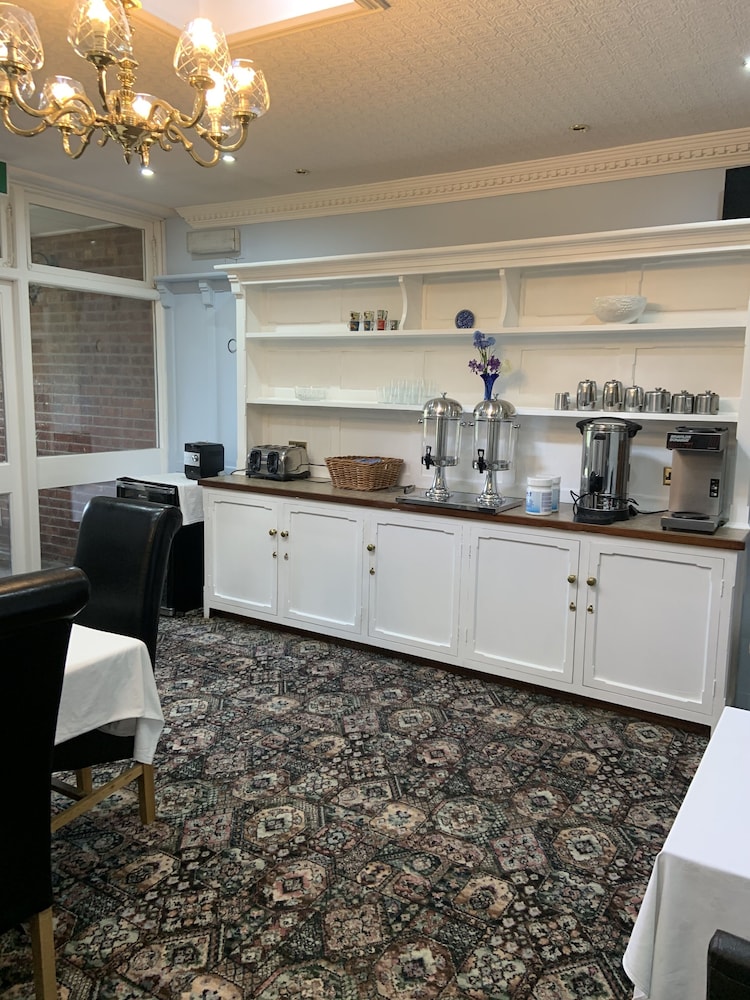 Hill Lodge Hotel