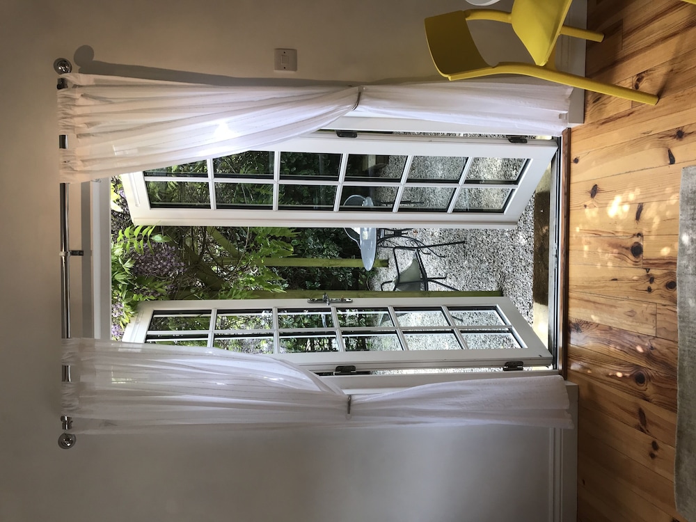 Holmdale Holiday Cottages view 2