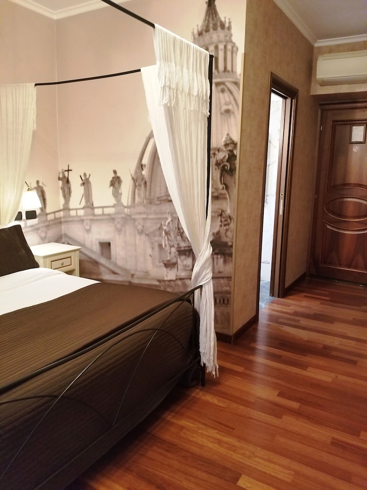 Le Suite Downtown