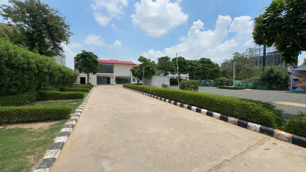 The Aana Hotel Sohna Gurgaon
