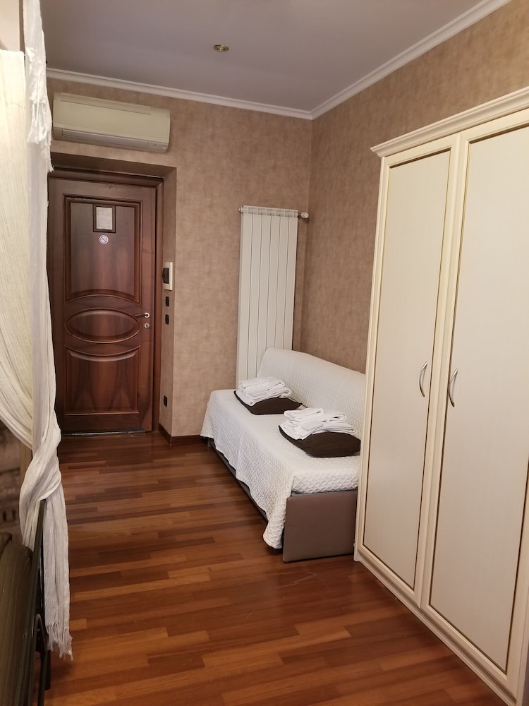 Le Suite Downtown