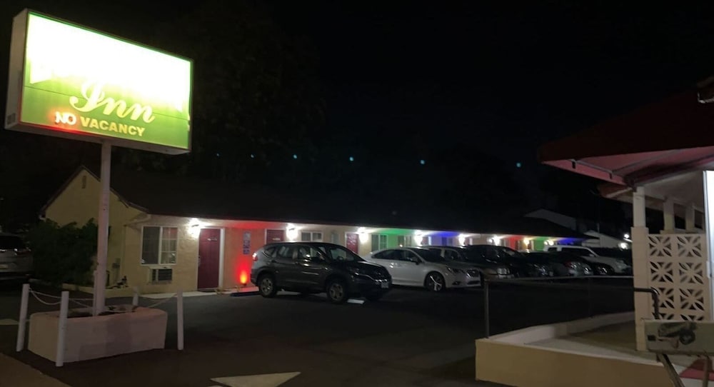 Economy Inn