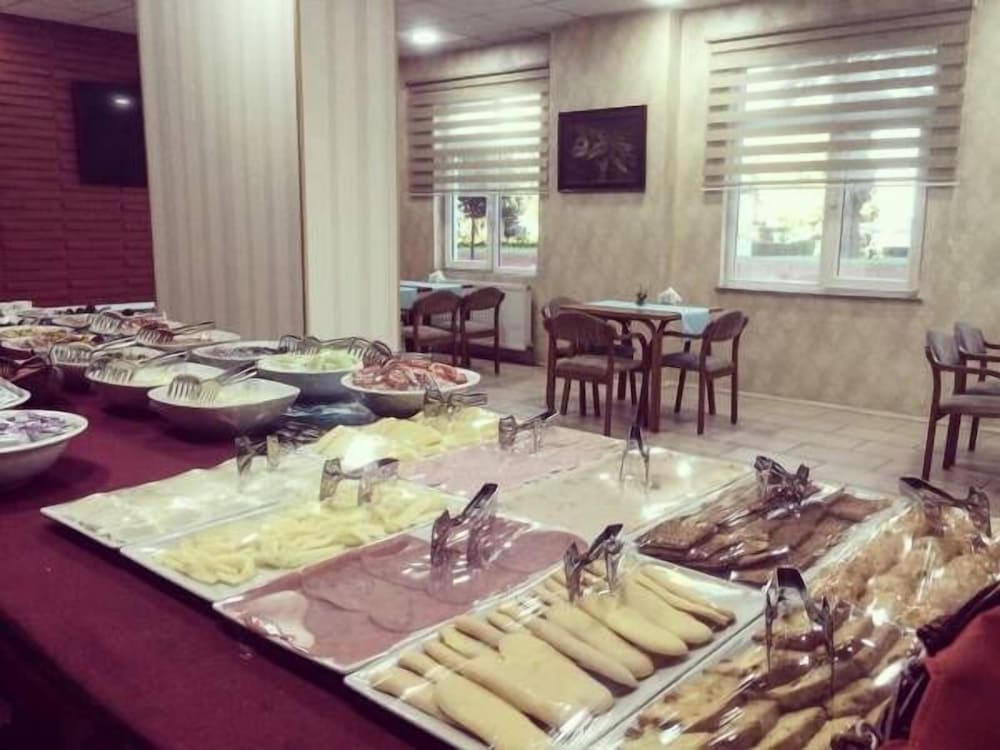 Azim Otel - Property Image 8