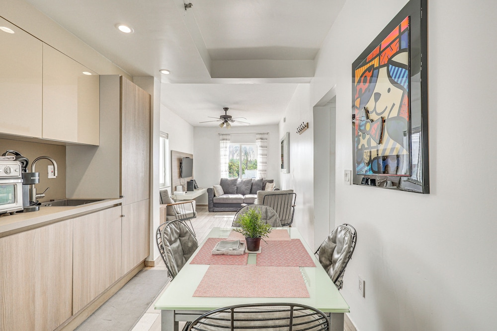 Cozy Miami Beach Apartment < 1 Mi to Ocean!