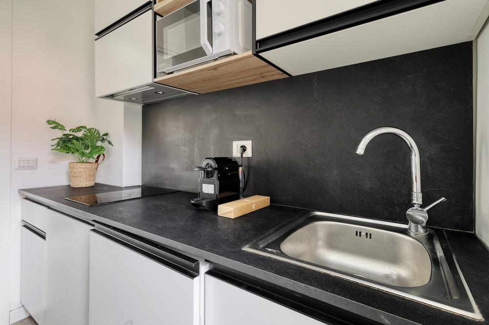 JOIVY Modern Studio for 3