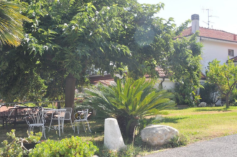 Residence Il Borgo degli Ulivi Resort