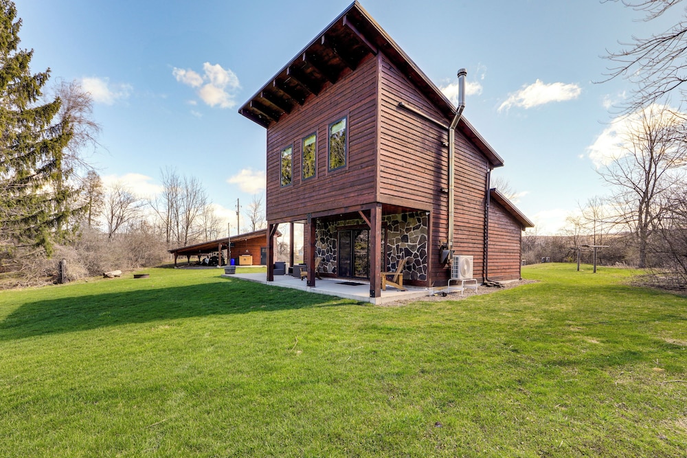Kayak, Grill & Relax: Bo's Hideaway on Leland Pond