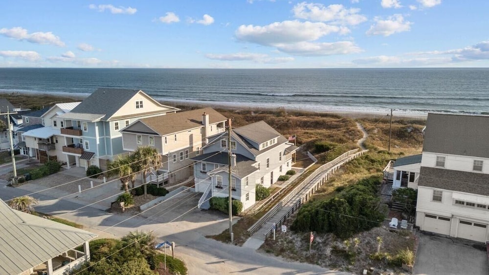 Sunset Shores 5 Bedroom Home