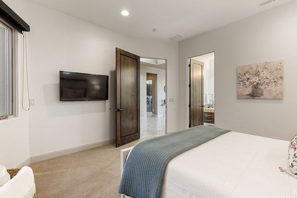 Escape To Entrada 4 Bedroom Home