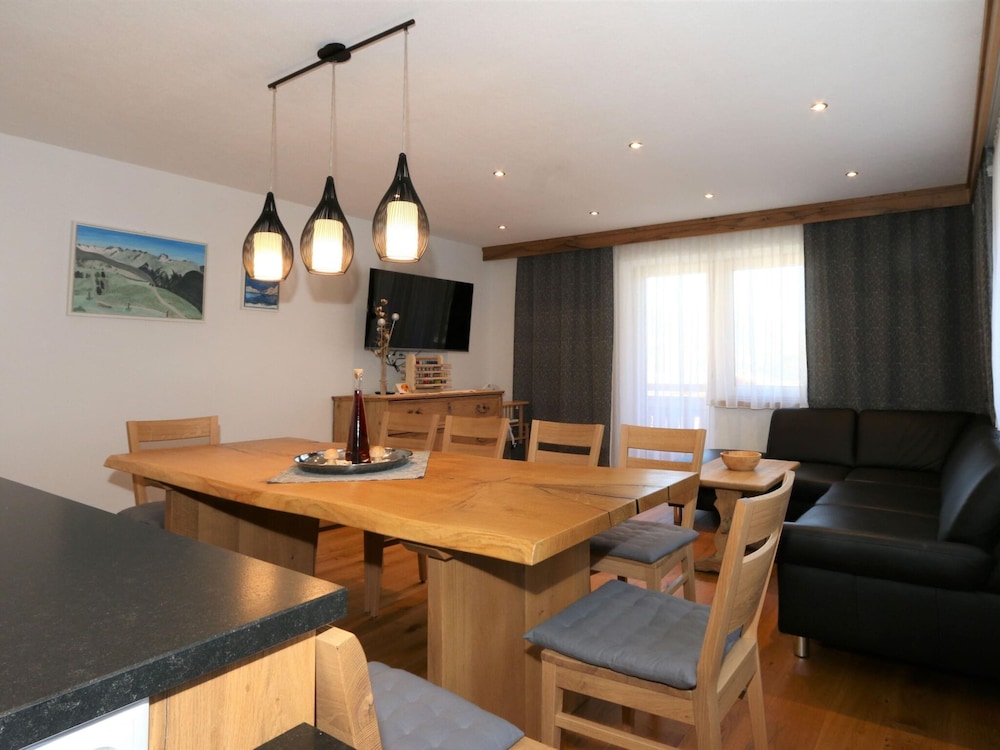 Beautiful Holiday Flat in Krimml Near Waterfalls