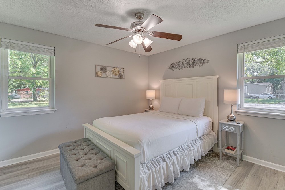 11 Mi to Beaches: Peaceful Foley Home w/ Yard