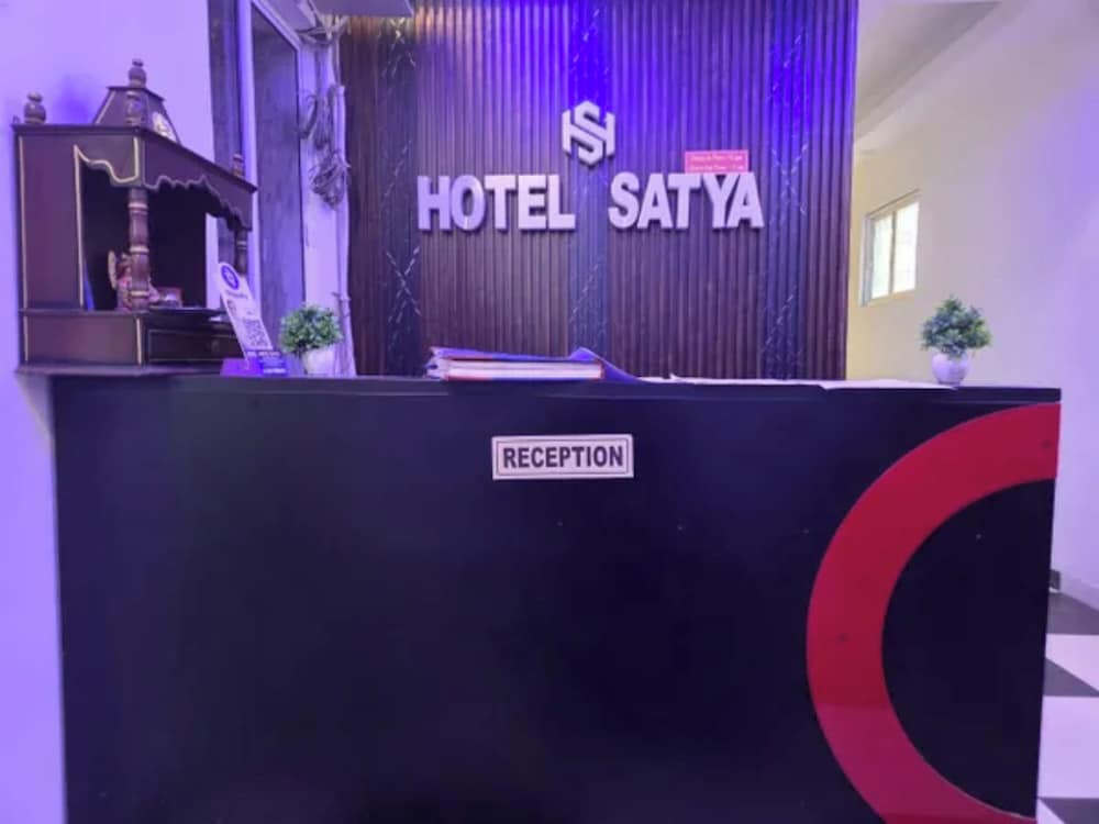 Fabhotel Satya