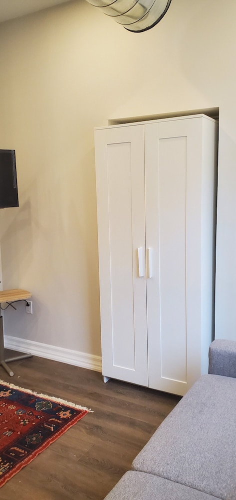 Downtown Easy Stay - Image 4