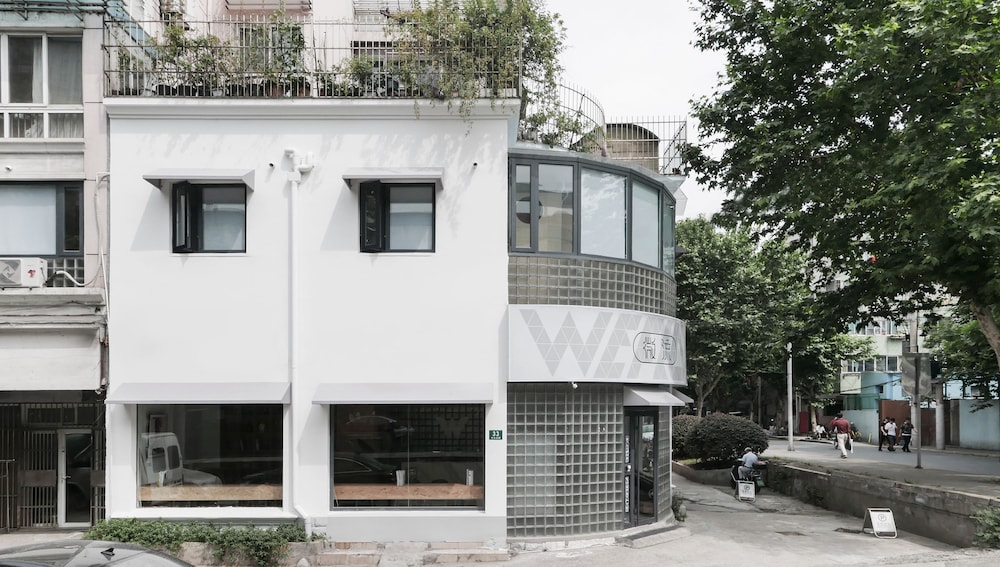 Weflow Hostel