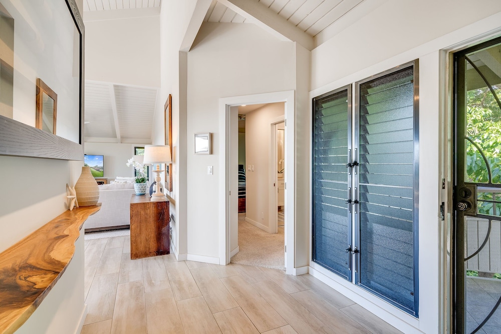 Extraordinary Molokini Views, Spectacular Renovation, New Split AC, Ocean Views!