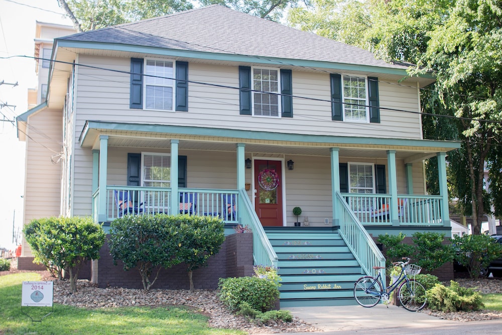 Swamp Rabbit Inn