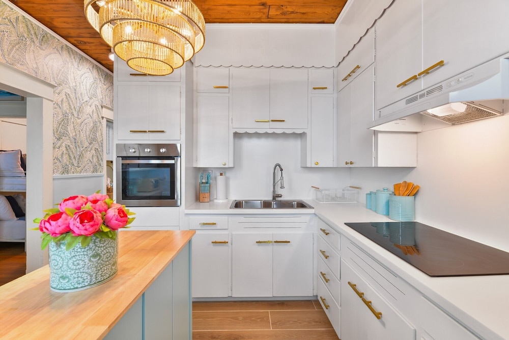 The Grand on Ave O by Ryson Vacation Rentals