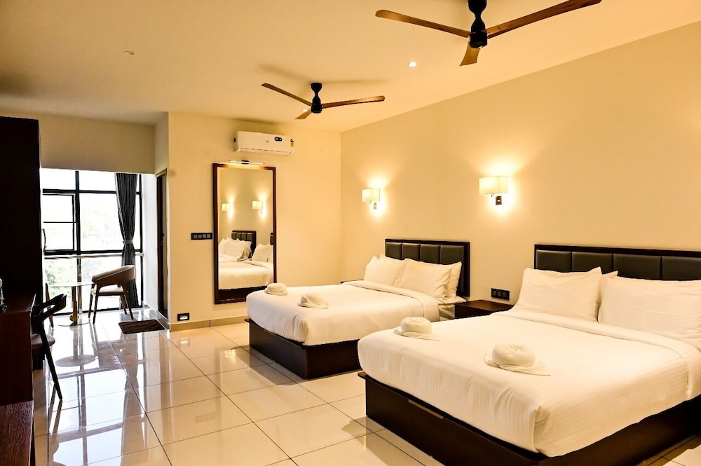 Hotel S S International